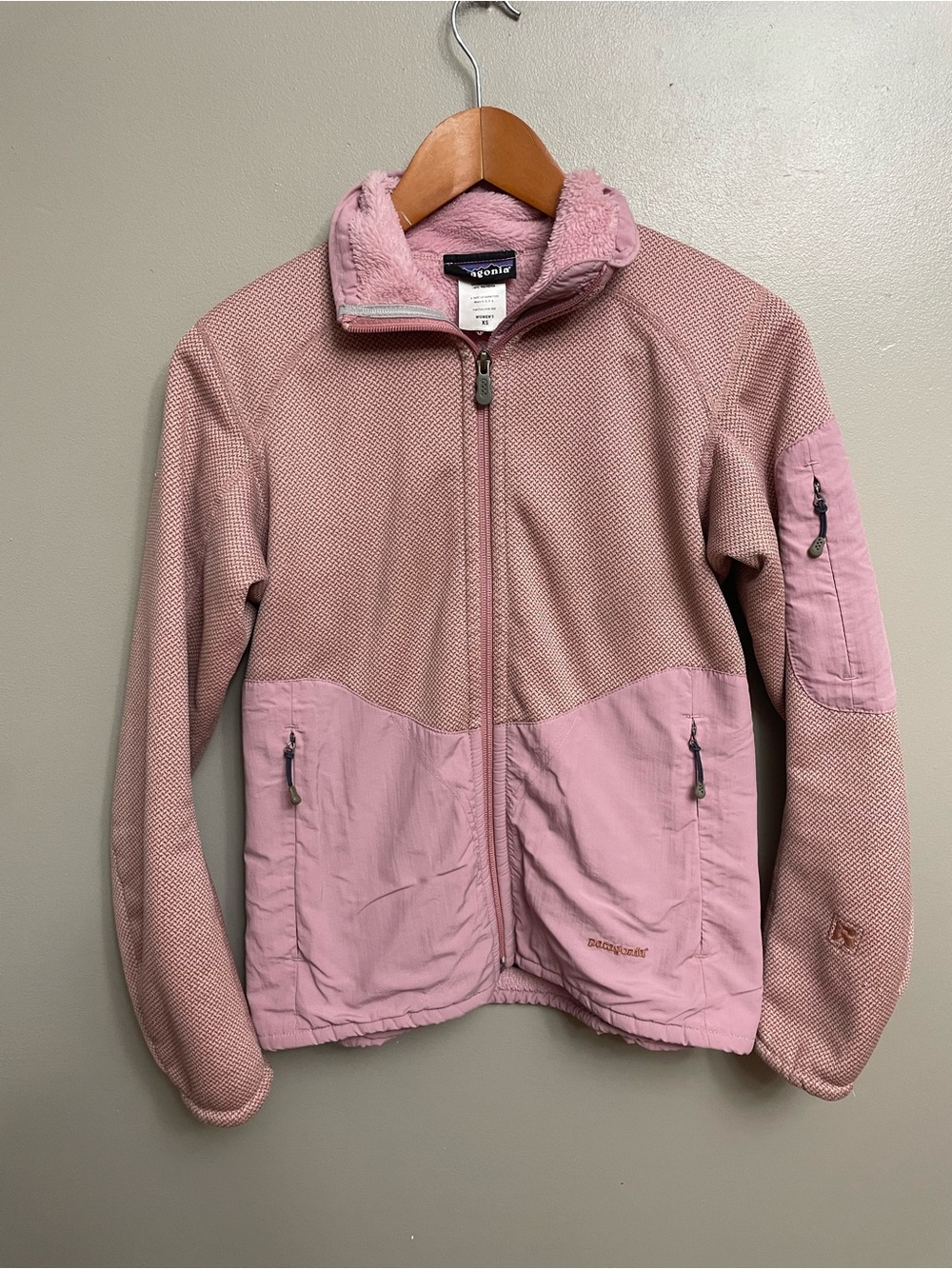 Patagonia Vintage Worn Wear Womens R2 Granular Jacket Zip Up Powder Pink Size XS